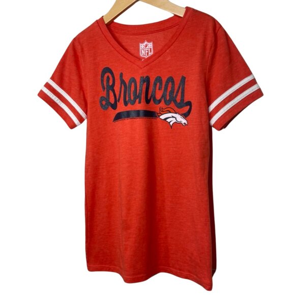 NFL TEAM APPAREL | Girl's Denver Broncos Lightweight Stretch Tee | Size M/8 - Picture 4 of 11